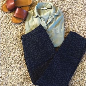 NWOT Old Navy Black Leopard Jean